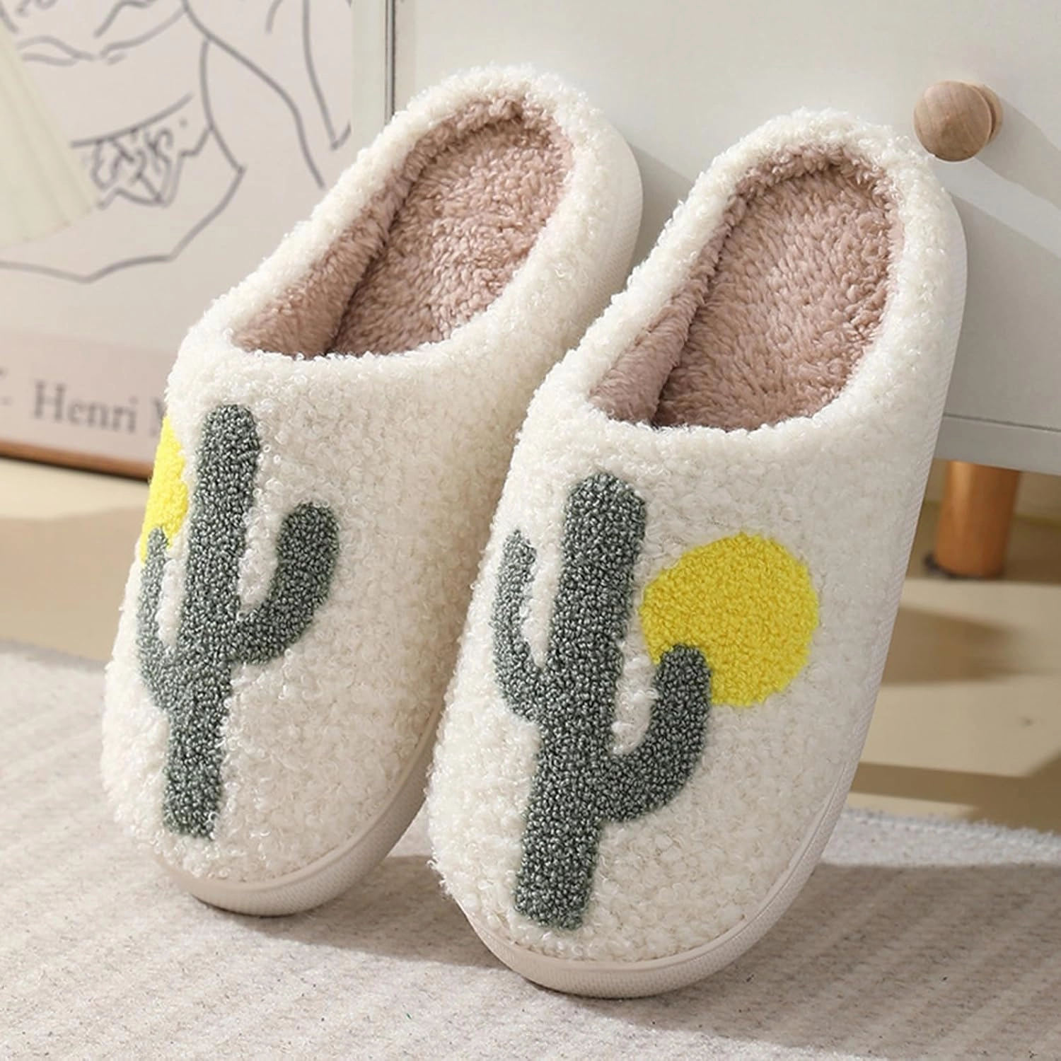 bolukets House Slippers for Women and Men, Retro Soft Warm Fuzzy Cherry Slippers, Casual Couple Fluffy Winter Strawberry Slippers for Indoor Bedroom