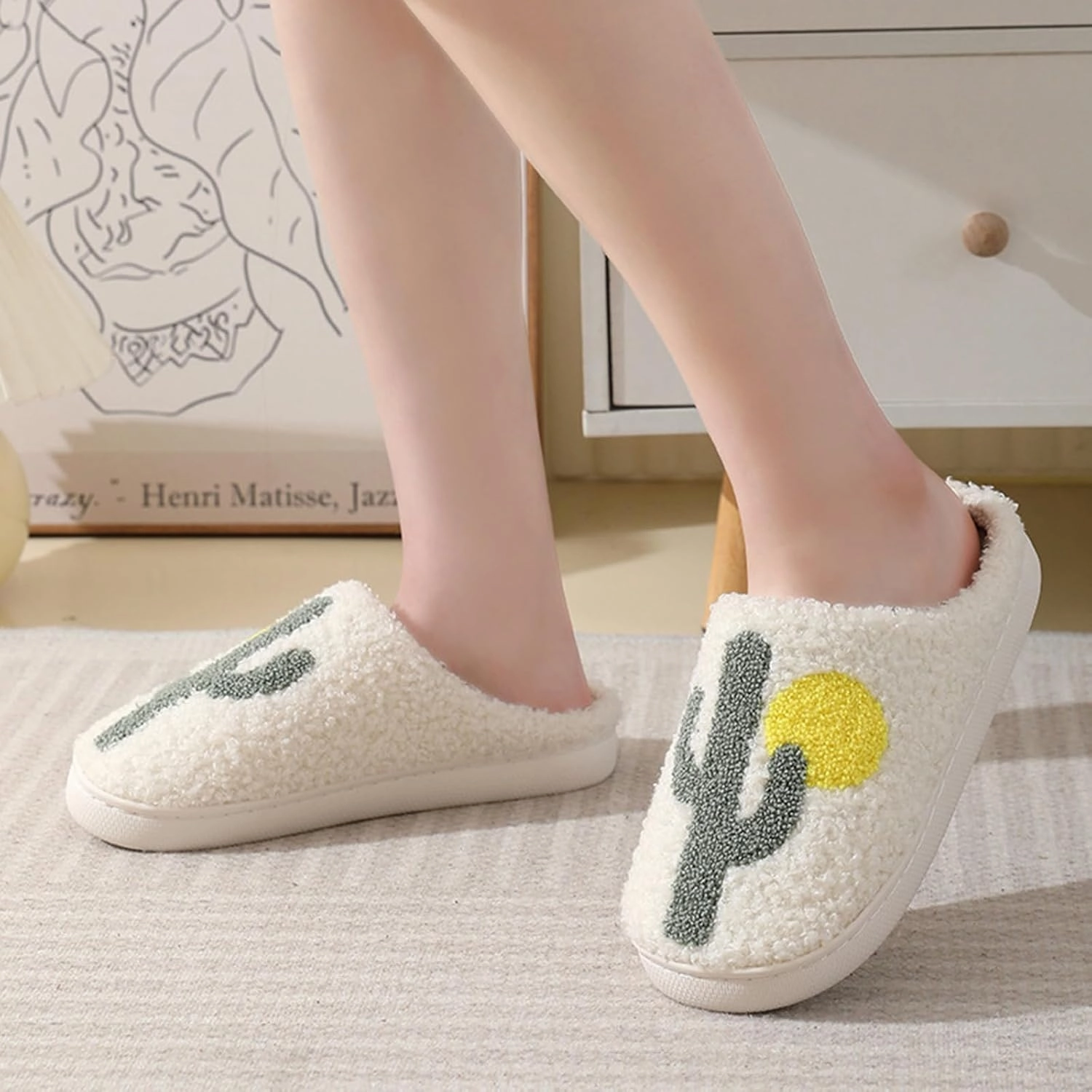 bolukets House Slippers for Women and Men, Retro Soft Warm Fuzzy Cherry Slippers, Casual Couple Fluffy Winter Strawberry Slippers for Indoor Bedroom