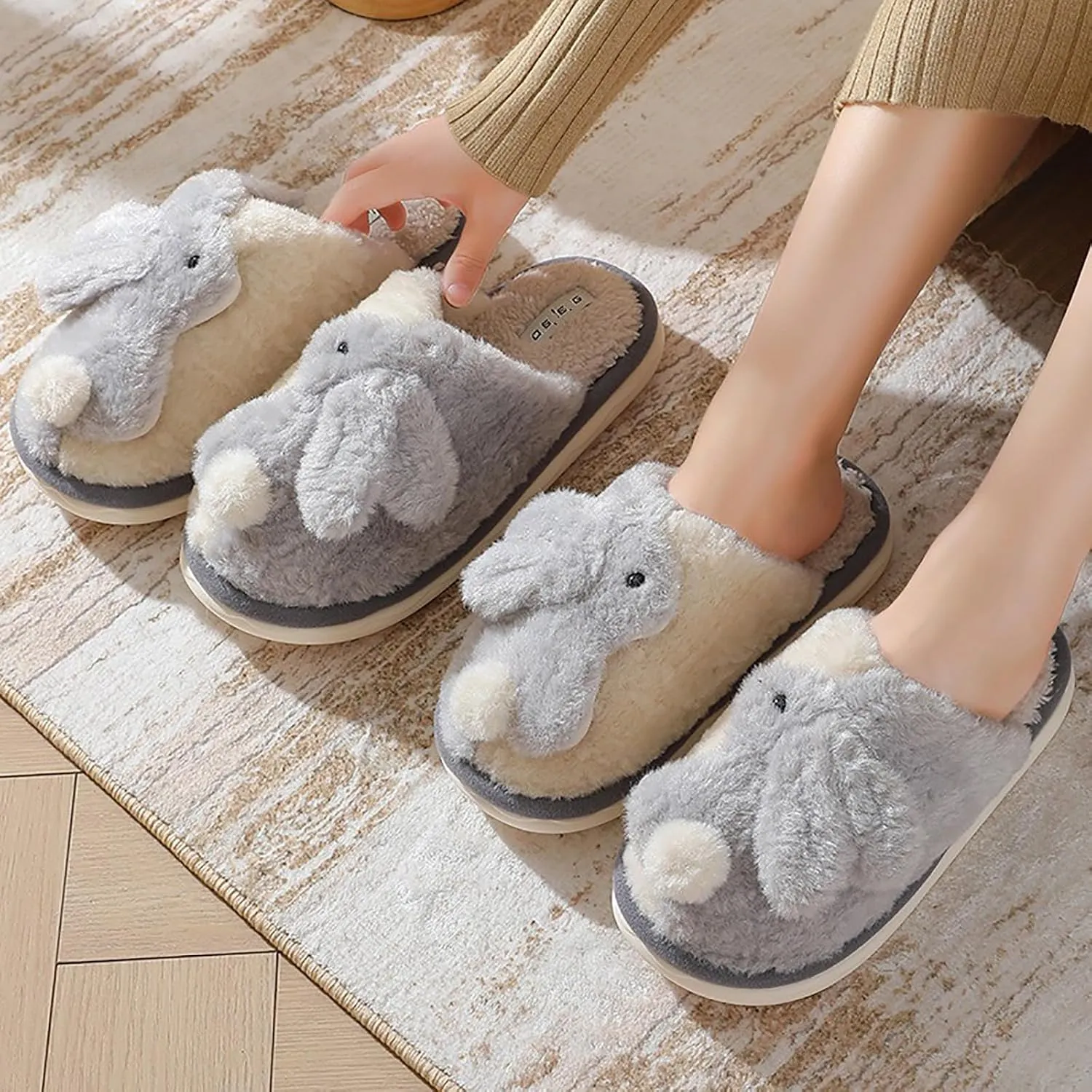 Bunny Slippers - Cute animal slippers, skin-friendly and warm plush, non-slip wear-resistant sole