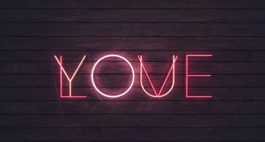 I ... Love You flashing neon sign e Video card