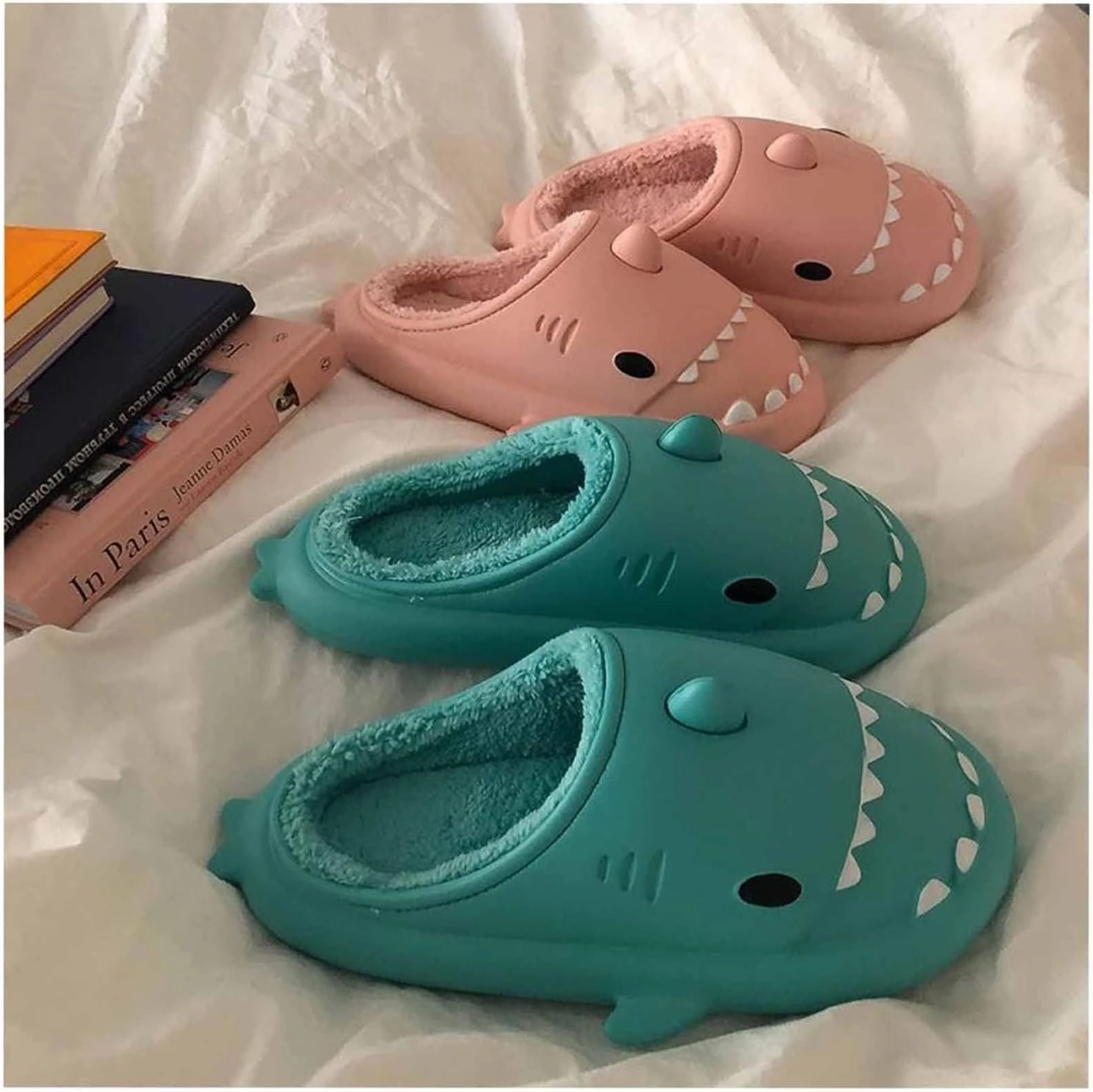 LELEBEAR Shark Slides Winter Warm Slippers, Adult Waterproof Unisex Winter Warm Plush Comfy Non-Slip Shark Slippers