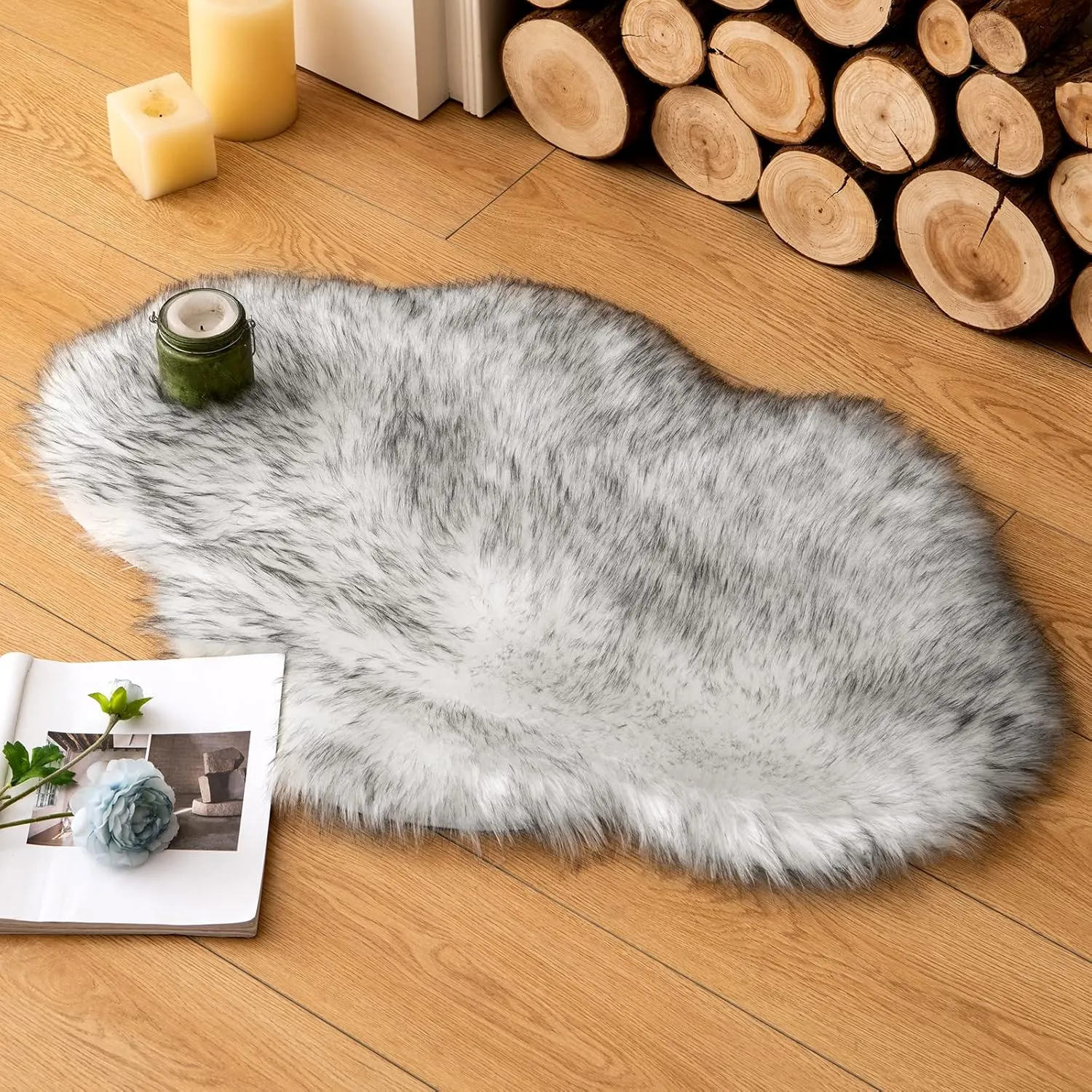 MIULEE Fluffy Rug Soft Shaggy Faux Fur Area Rug Luxury Plush Cloud Shape Carpet for Bedroom Living Room Sofa Chair 2 x 3 Feet, Gradient Grey