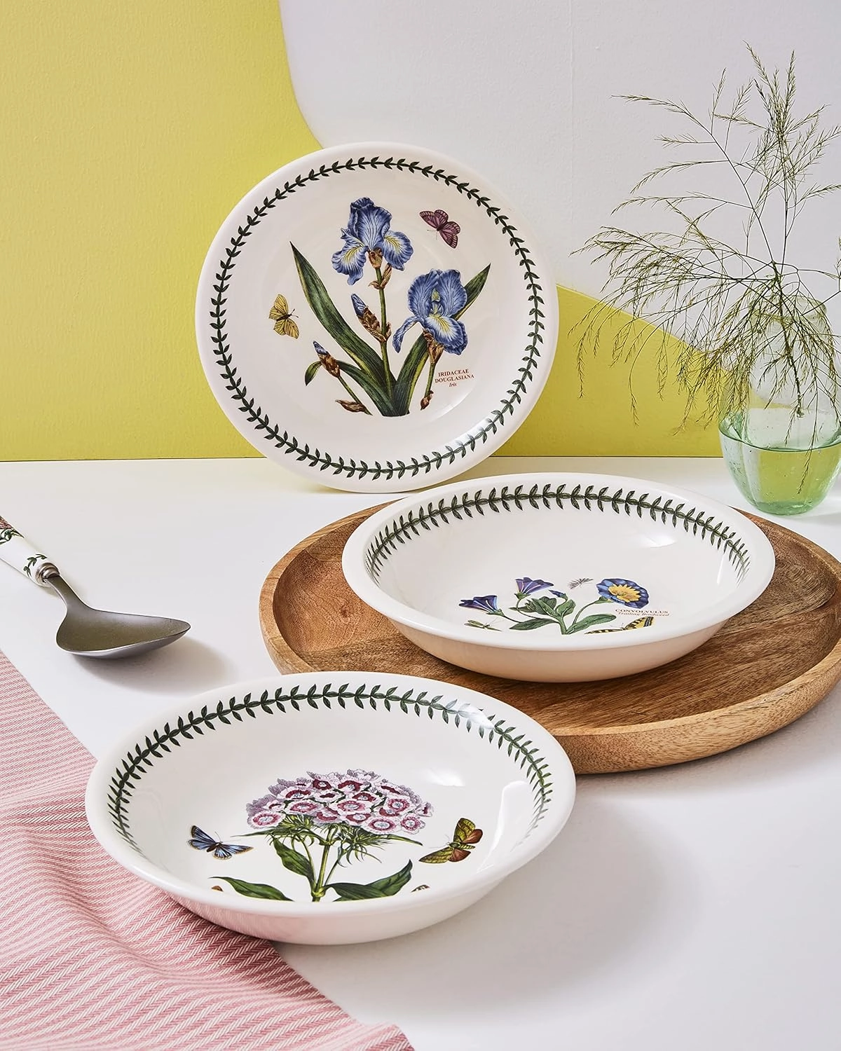 Portmeirion Botanic Garden Pasta Bowl | Set of 6 Bowls with Assorted Motifs | 8.5 Inch | Made from Fine Earthenware | Microwave and Dishwasher Safe | Made in England