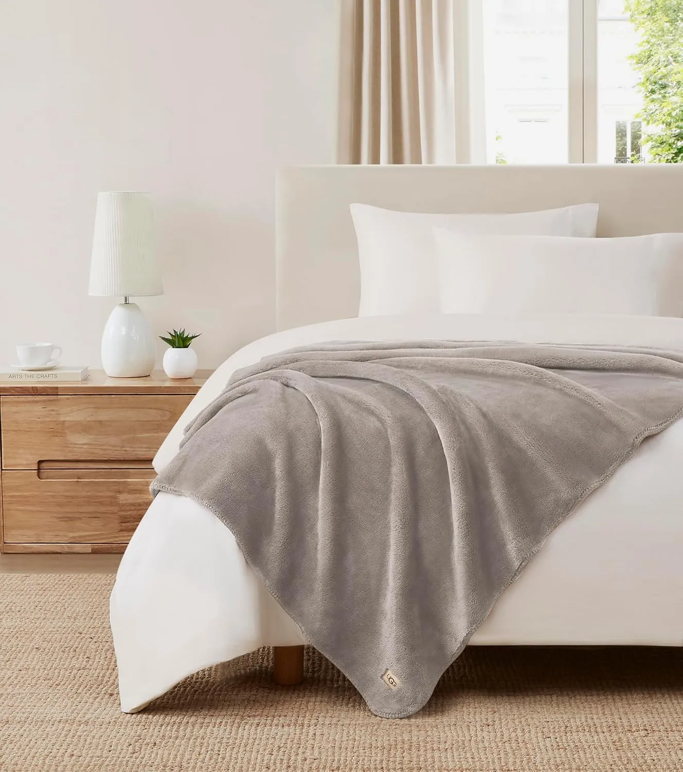UGG Whitecap Plush Throw Blanket Fleece Lightweight Soft Cozy Throw for Couch Luxury Home Decor for Living Room Machine Washable Hypoallergenic Flannel Blankets, 50-inch x 70-inch, Light Grey Seal
