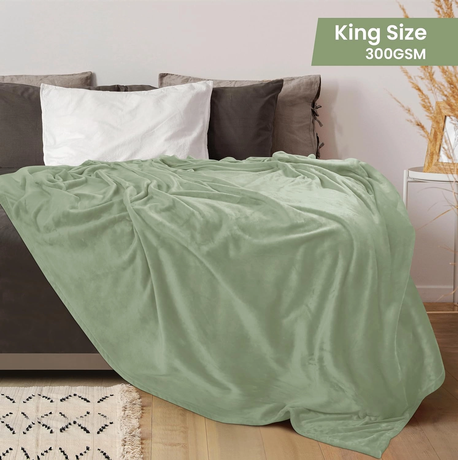 Utopia Bedding Fleece Blanket King Size Sage Green 300GSM Luxury Fuzzy Soft Anti-Static Microfiber Bed Blanket (90x102 Inch)