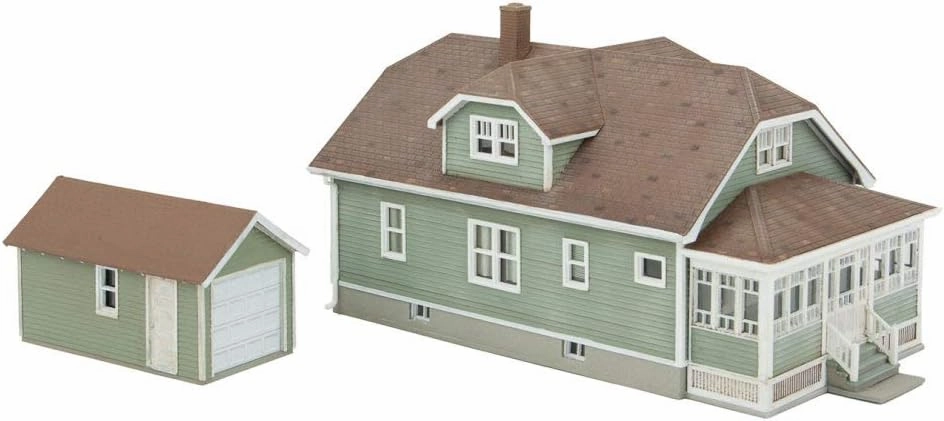 Walthers Cornerstone HO Scale Model Kit - Updated American Bungalow with Single-Car Garage